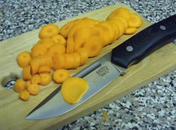 Cutting carrots