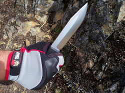 Knife Grip with Gloves