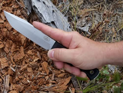 Knife Grip with Forefinger 2